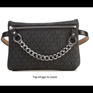 Micheal kors signature pull chain belt bag!